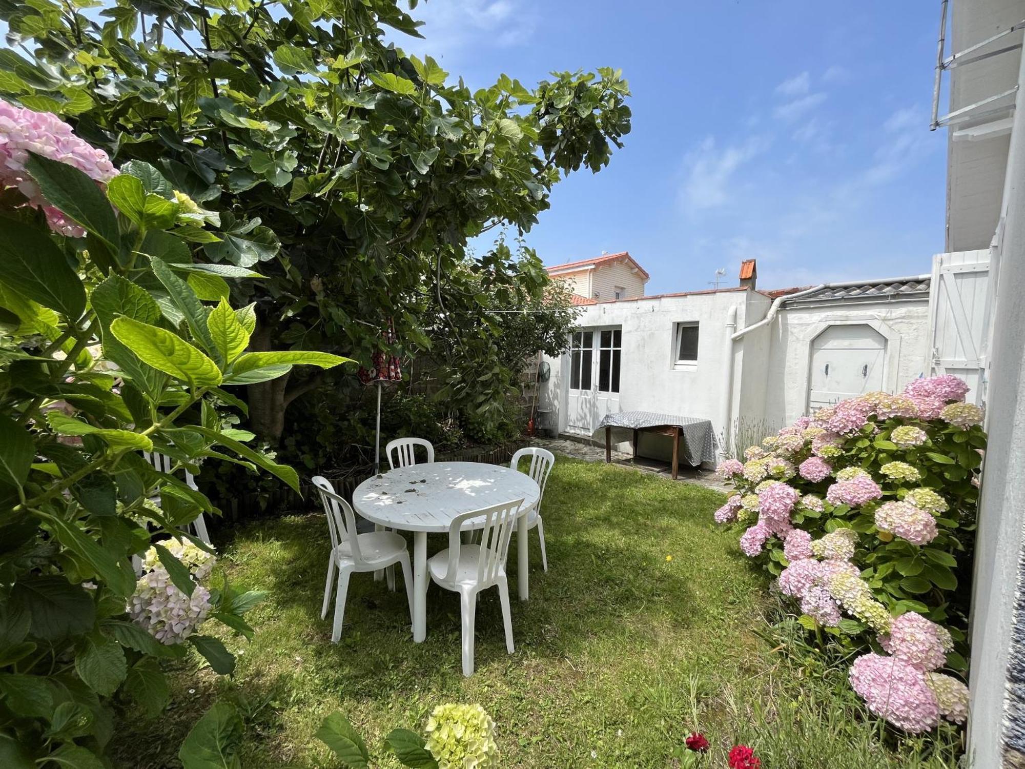 Maison Typique 30 S Proche Plage Saint Gilles Croix de vie Ngoại thất bức ảnh